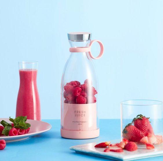 BlendGo™ Portable Mini Juicer - USB Rechargeable